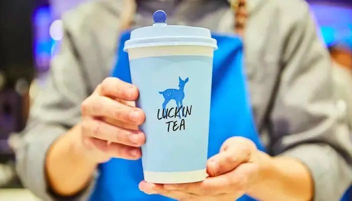 瑞幸外賣悄悄漲價3元？小鹿茶以茶飲新品重返門店菜單