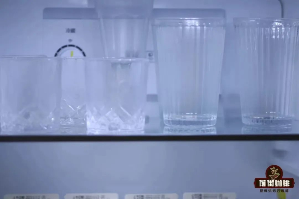 Dirty咖啡與拿鐵差在哪？分層技巧、油脂控制與正確沖泡全解析