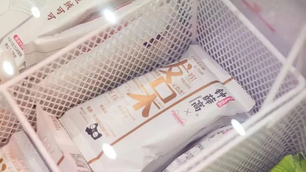 鐘薛高聯名咖啡店爆紅！600 家店家如何靠國潮風打造爆款？