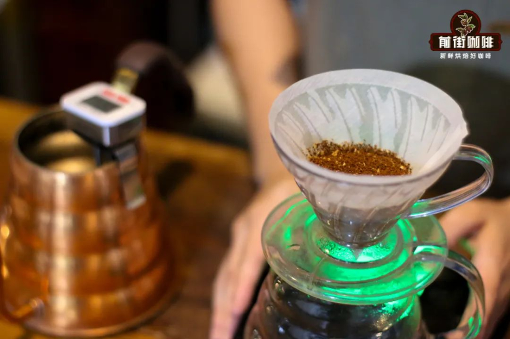 冬季手沖咖啡溫度怎麼調?粉層散熱原理與保溫技巧全解析
