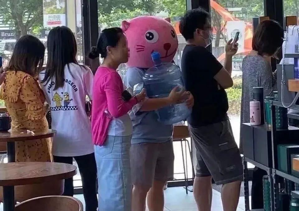 自備杯喝咖啡的環保趨勢與趣味實踐:從減塑優惠到創意容器