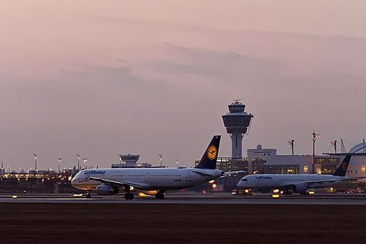 黃山屯溪舊塔臺咖啡廳：近距離觀飛機起降的航空觀景新地標