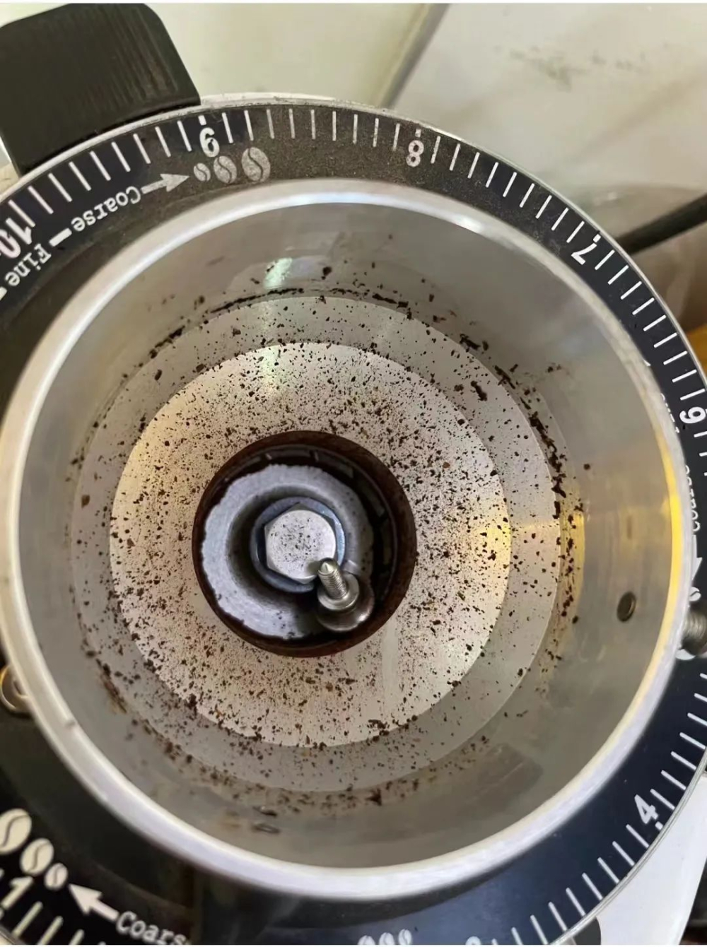 咖啡師最崩潰的10個突發狀況:Dirty、豆倉與冷萃壺的災難現場