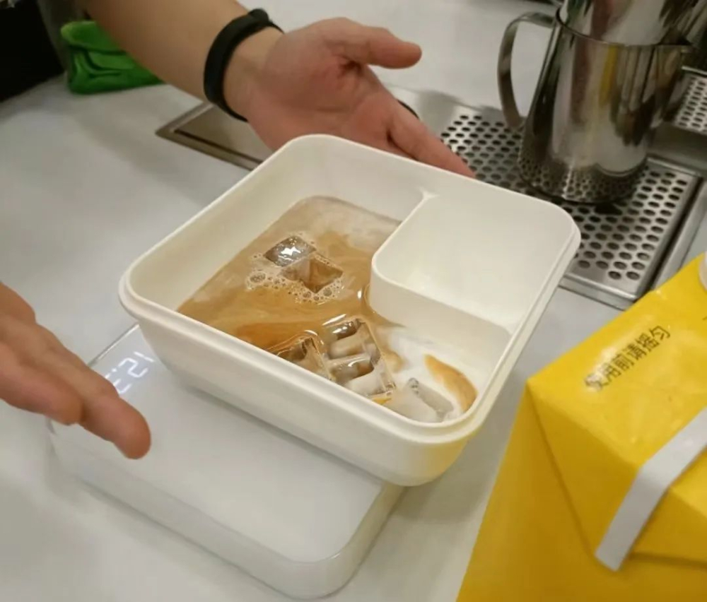 Manner門店破千！自帶杯創意大賞：從老茶缸到瓦罐湯的咖啡趣聞