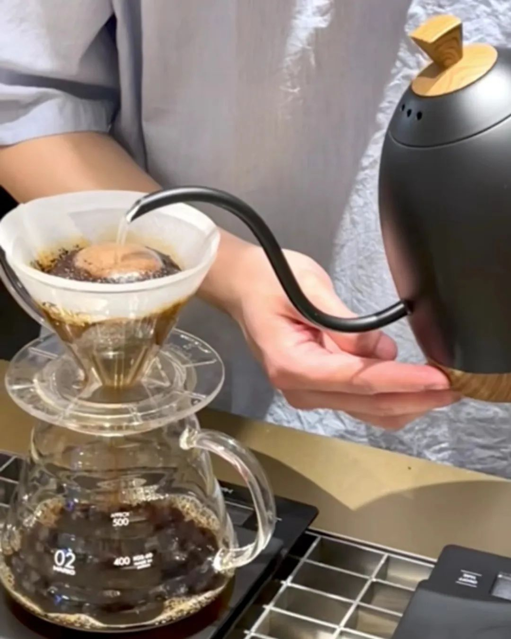 手衝咖啡的價值解析：從風味體驗到服務細節的全面探討