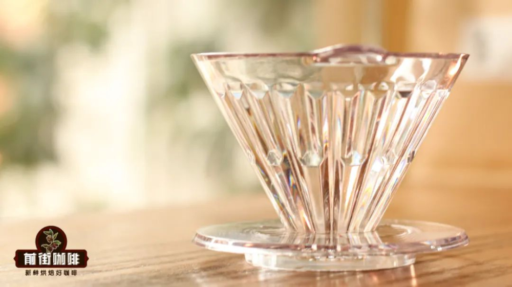 冰瞳濾杯 vs V60手沖實測：濾杯設計如何改變瑰夏風味表現