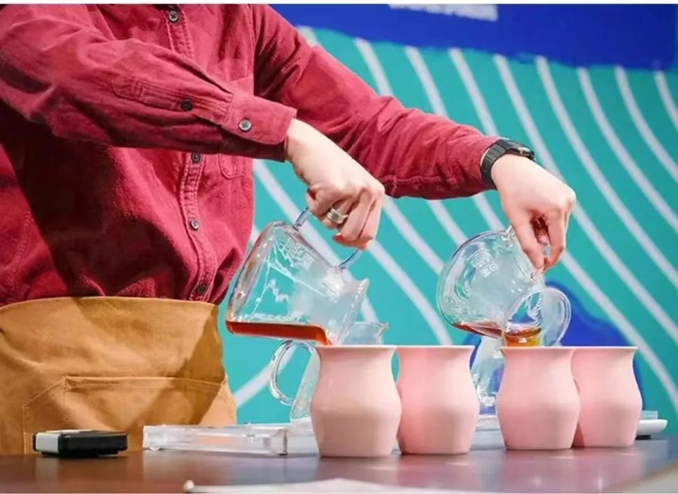 咖啡品鑑杯實測!聞香杯如何提升手沖風味體驗與訓練技巧