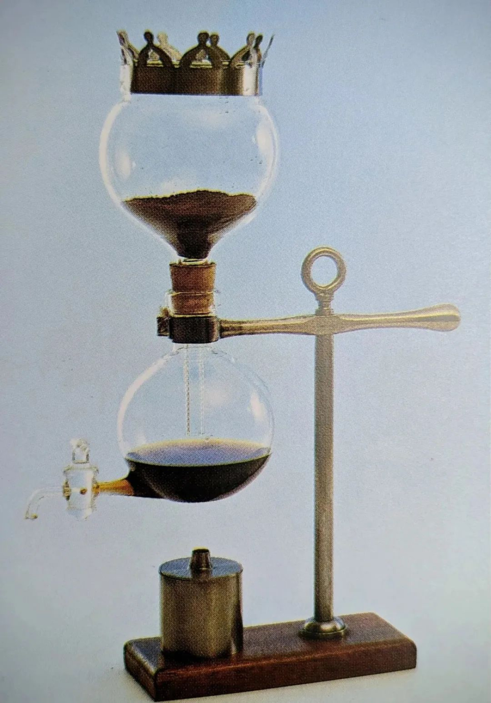 虹吸咖啡製作原理與歷史:從科學實驗到日式極致風味的演進