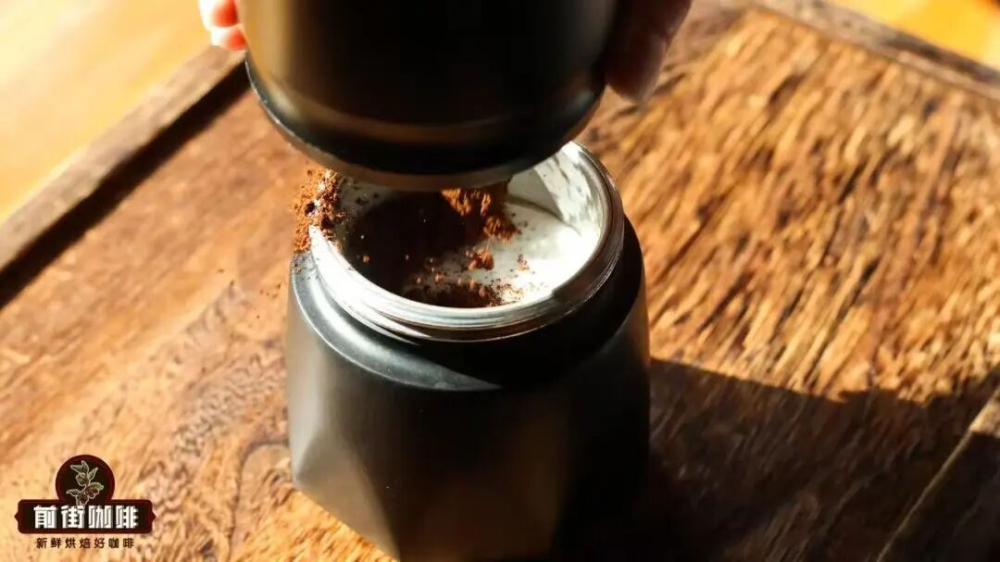 摩卡壺萃取完全教學：濾紙怎麼用？沖煮參數與常見問題解析