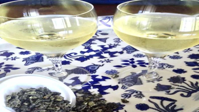 鳳凰單樅冷泡入門｜烏龍與紅茶風味比較與沖泡技巧