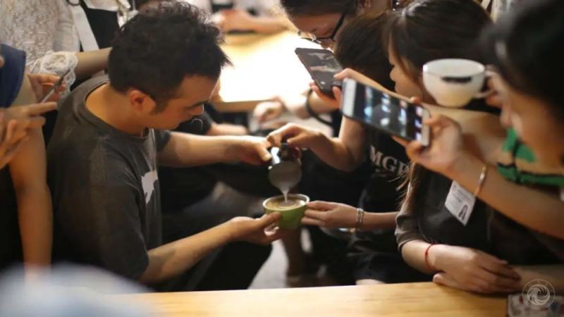 從勸退到入局：咖啡店創業盈利路徑與經營關鍵全梳理