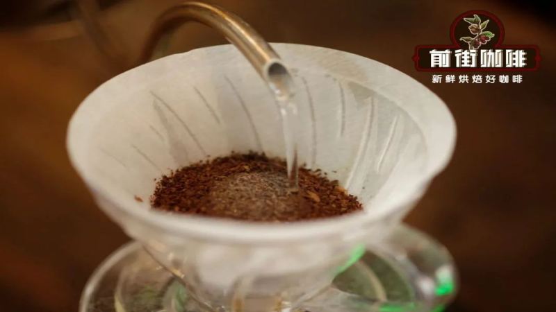 悶蒸方法｜手衝咖啡悶蒸意義目的是什麼 悶蒸注水量多少 悶蒸時間計算咖啡萃取