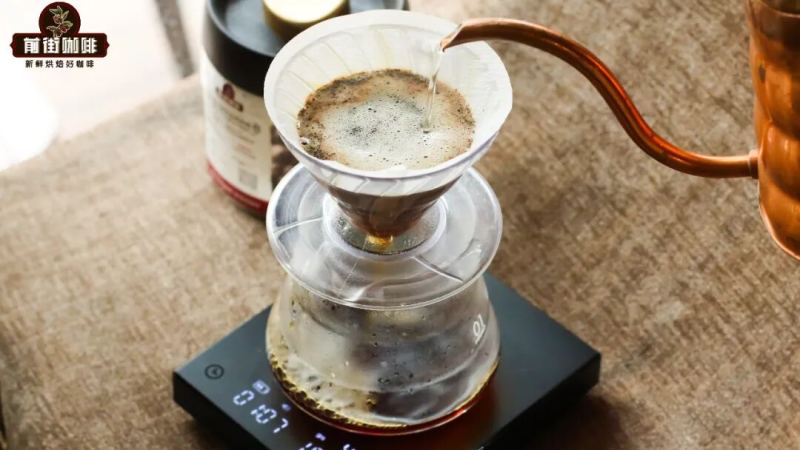 手衝咖啡品鑑｜爲何不推薦往熱手衝咖啡裏直接加冰塊？製作冰手衝咖啡要如何調整衝煮參數？