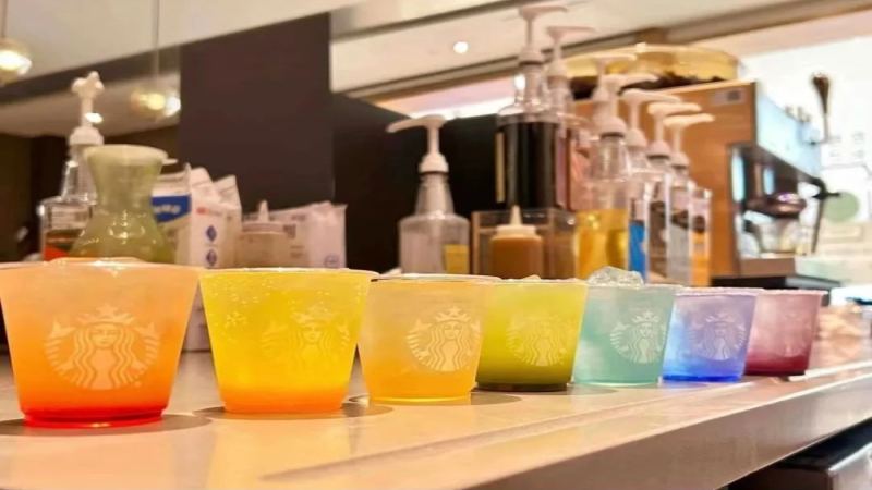 星巴克員工自創藍莓粉調飲走紅！DIY配色技巧與常見失敗原因解析