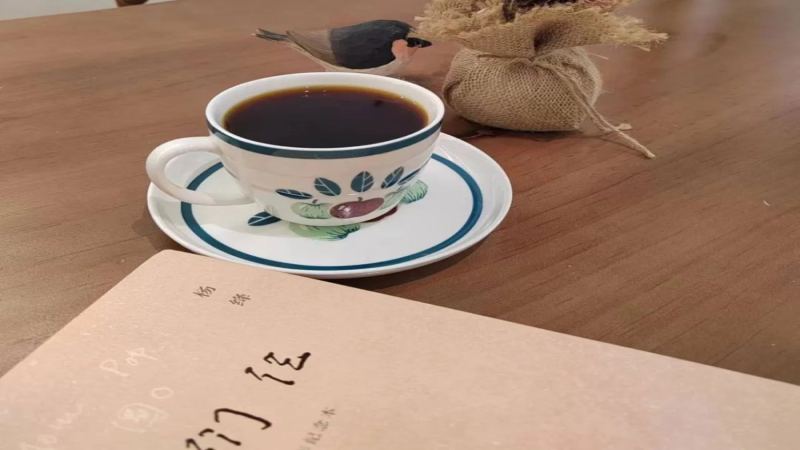 舊書換咖啡門檻高？北京書店精裝書條件引發討論與換書建議