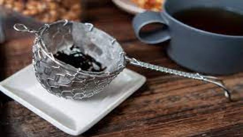 辦公室喝茶指南：散葉茶 vs 茶包怎麼挑？紅茶提神與選購建議