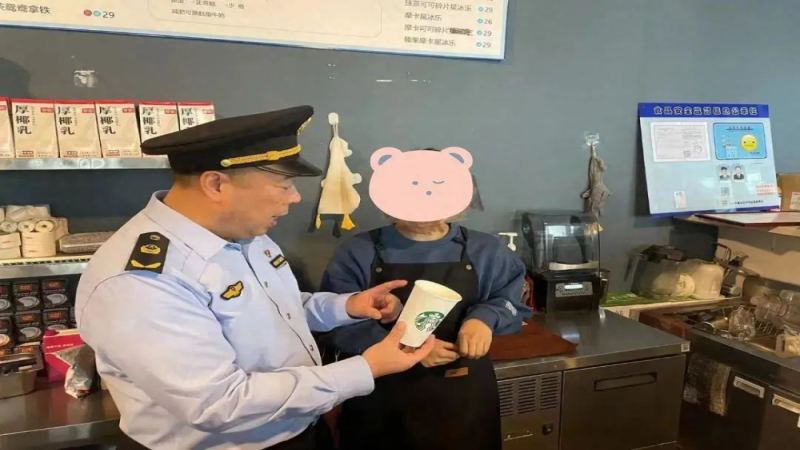 上海查獲星巴克假冒代購店！外賣平臺如何避開假咖啡陷阱