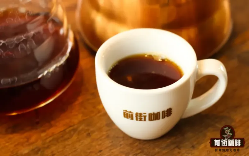 黑咖啡是什麼？手衝與美式差異解析及前街咖啡豆風味指南
