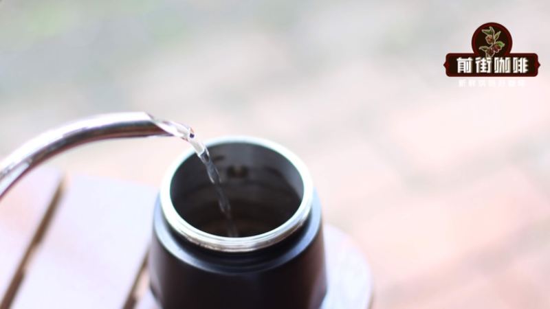 不酸好喝的摩卡壺咖啡豆選購指南：淺中深烘焙的取捨經驗