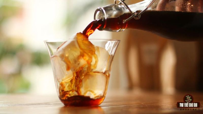 冰滴咖啡的酒香奧祕：冷萃研磨比例、滴濾參數與低溫熟成工藝詳解