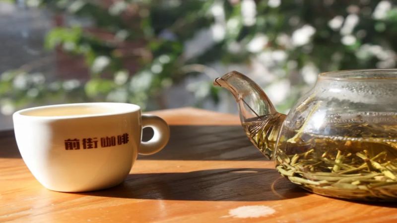 手衝咖啡為何帶有茶感？從萃取到風味全面解析