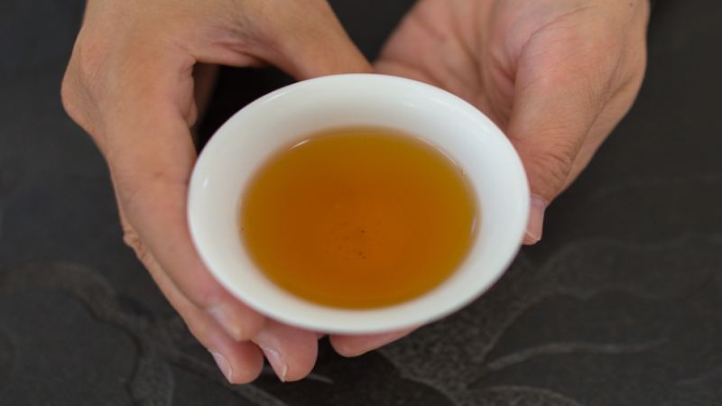 安吉紅茶與白茶差異比較｜白葉一號製作工藝與風味解析