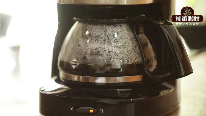 半自動與滴漏咖啡機怎麼選？咖啡豆搭配與操作入門指南