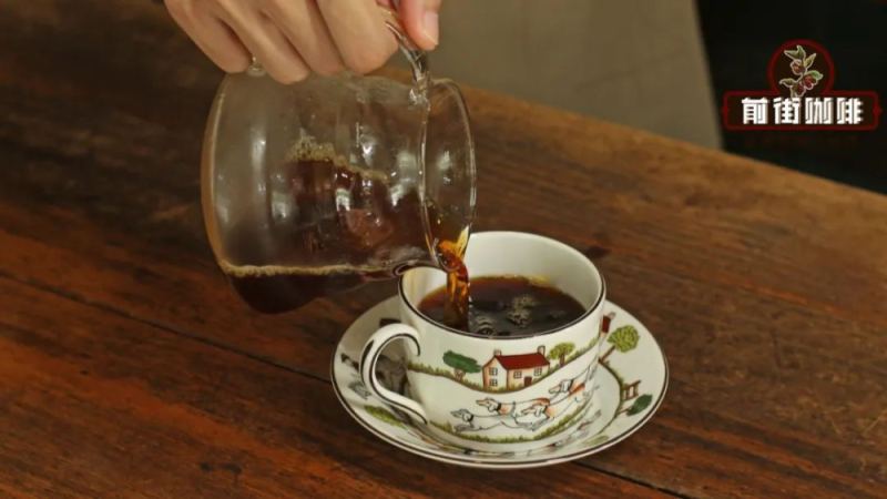 手沖咖啡溫度指南：掌握熱飲風味與濃度的關鍵技巧