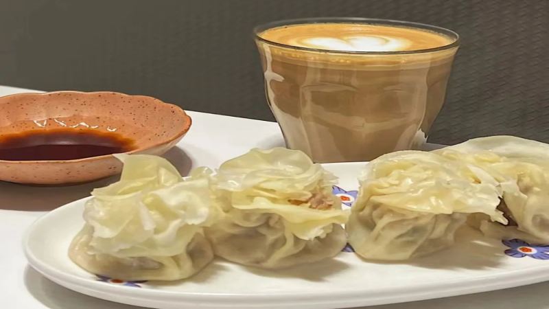 中式早餐與咖啡混搭興起：煎餅果子配手衝能否成爲咖啡館新潮流？