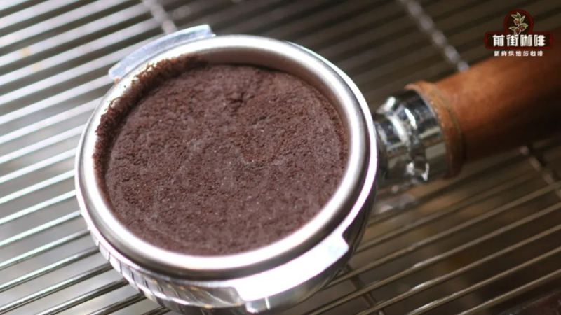 濃縮咖啡萃取後粉碗積水怎麼辦？4大原因與實用解法
