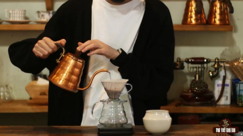 冬季手沖咖啡品質不穩？掌握水溫、預熱與防靜電技巧