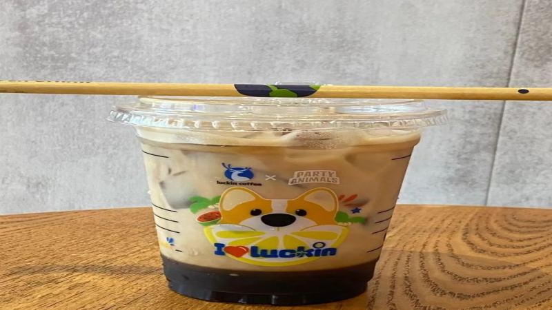 瑞幸冰震濃縮新品解析：與星巴克差異比較與價格優勢