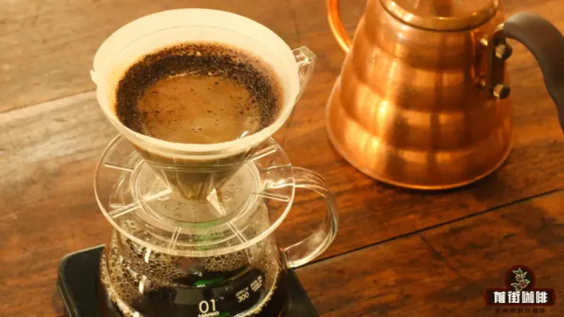 咖啡杯測完整教學：步驟、標準與為何不能用手沖取代？