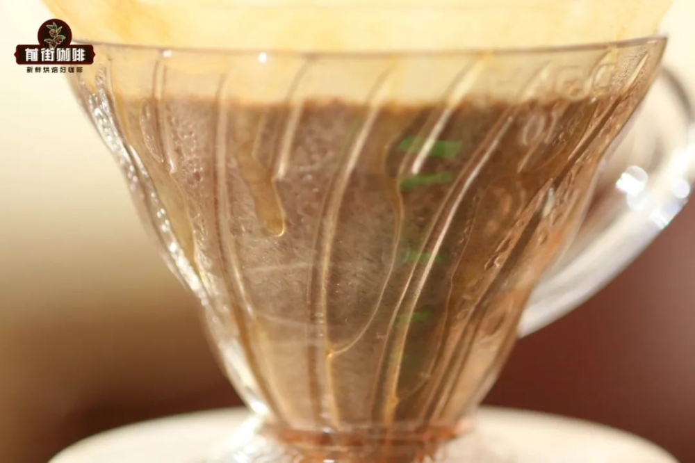 V60與聰明杯手沖咖啡差異全解析：萃取原理、步驟與風味對比