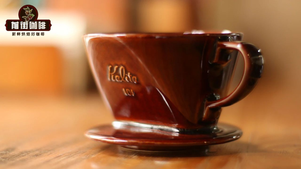 Hario V60與Kalita Wave怎麼選?手沖濾杯設計與萃取差異全解析